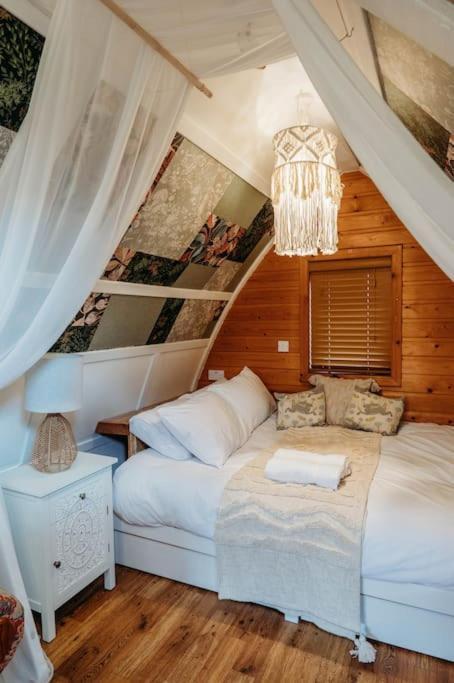 Robin Nest - Cosy Shepherd'S Hut Hideaway Callington المظهر الخارجي الصورة