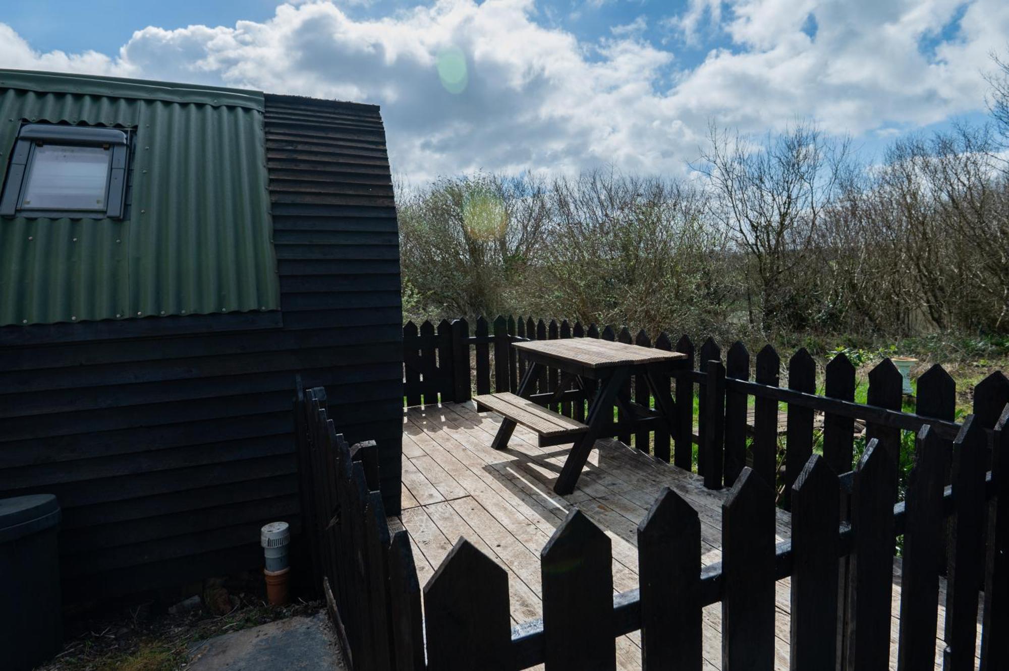 Robin Nest - Cosy Shepherd'S Hut Hideaway Callington المظهر الخارجي الصورة